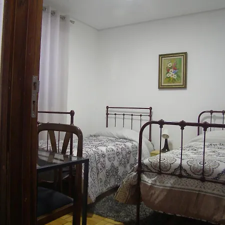 Vakantiehuis House In Quiet Place, Free Parking Sao Roque (Aveiro)