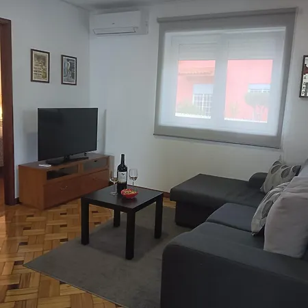 Vakantiehuis House In Quiet Place, Free Parking